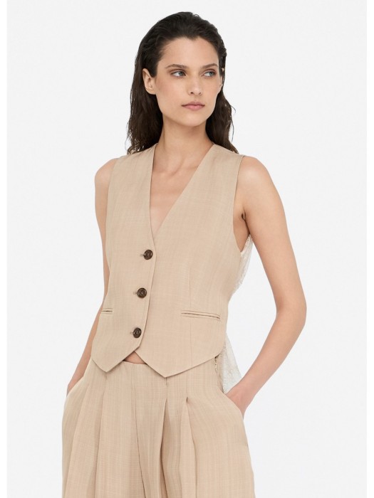 жилет женский  по цене 25120 руб вид справа