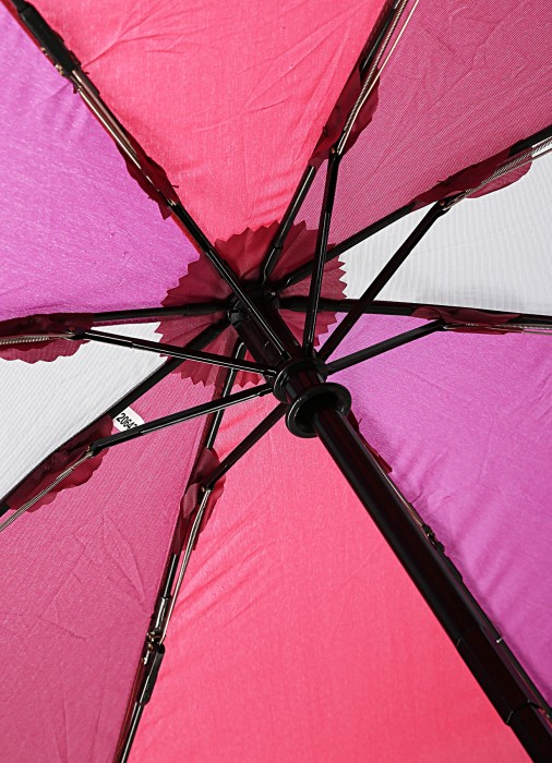 Товар фиолетового цвета с внутренней стороны