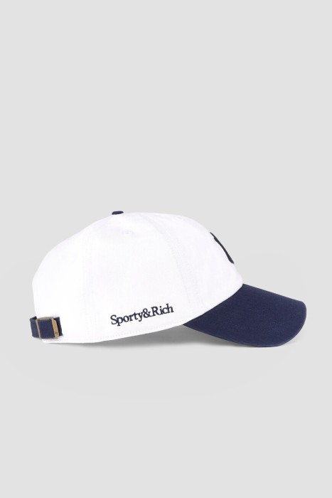 Товар белого цвета с внутренней стороны