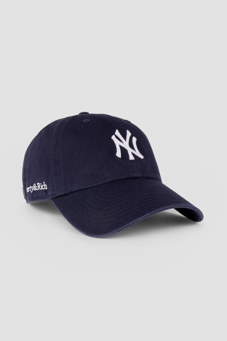 бейсболка sporty&rich модель yankees serif из америки вид сбоку