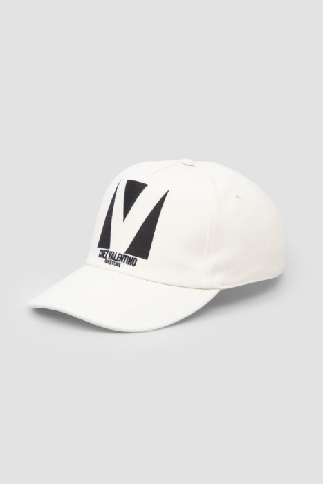 бейсболка  из италии вид сбоку