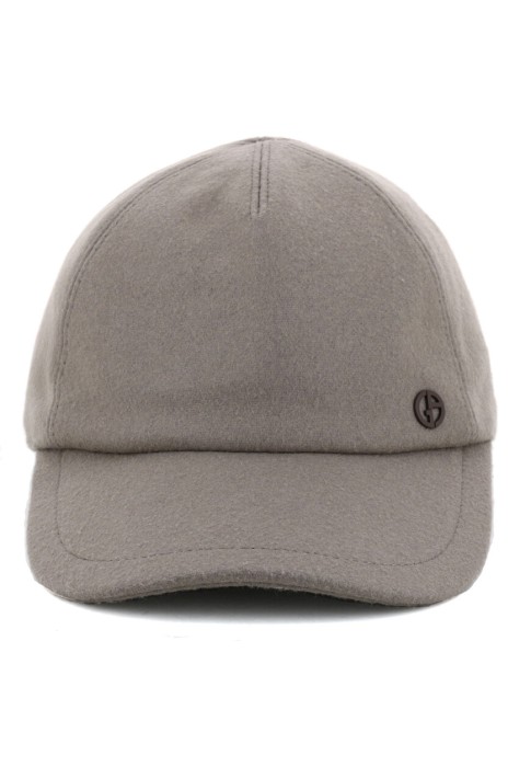 Товар бежевого цвета с внутренней стороны