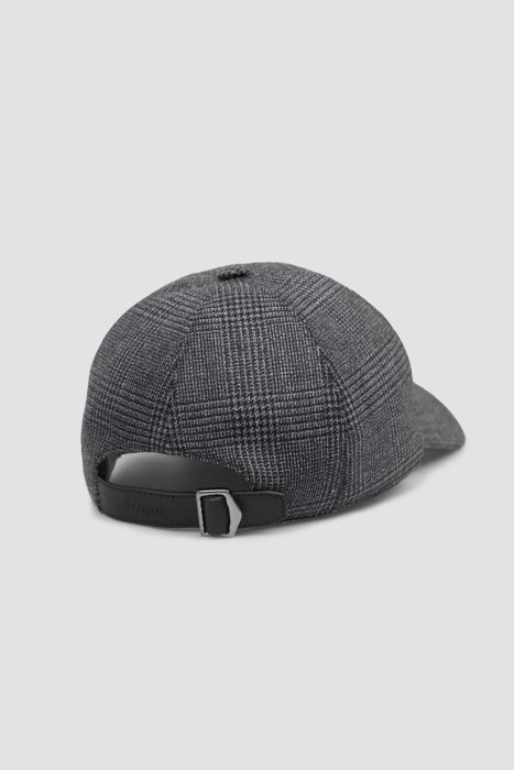 бейсболка  из италии вид сбоку