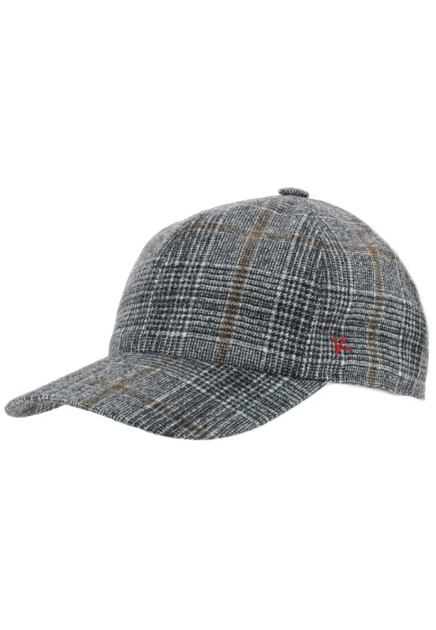 бейсболка  по цене 21980 руб вид справа