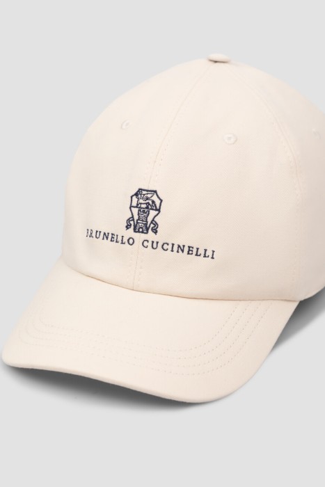 бейсболка  из хлопка спереди