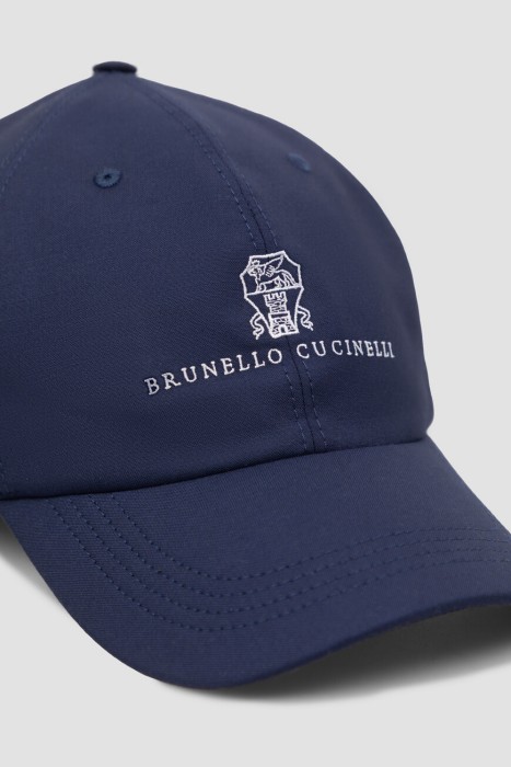 бейсболка  из кожи спереди