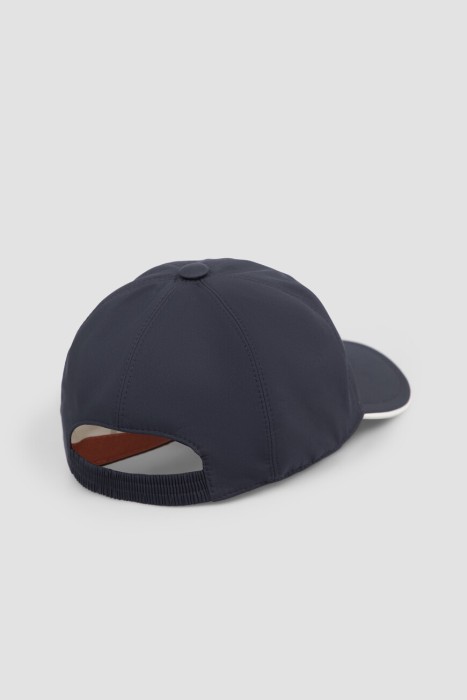 Товар синего цвета с внутренней стороны