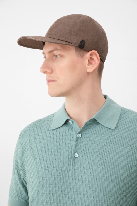 бейсболка  от бренда brioni вид слева