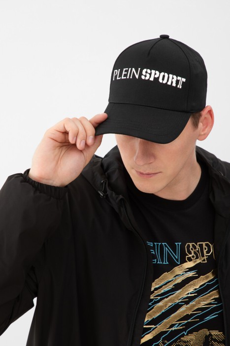 бейсболка  от бренда plein sport вид слева