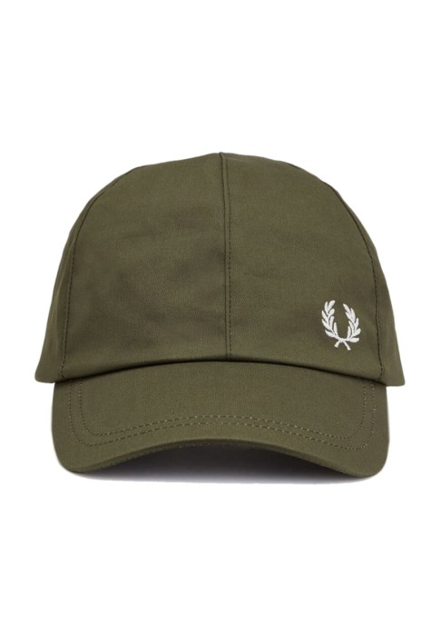 бейсболка  от бренда fred perry вид слева