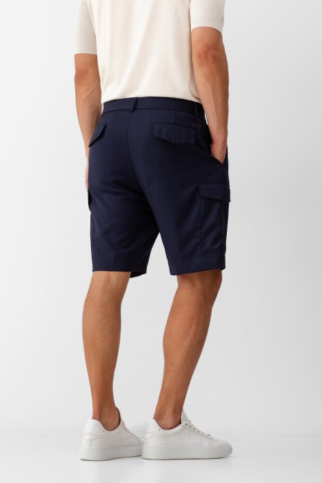 бермуды  по цене 72000 руб вид справа