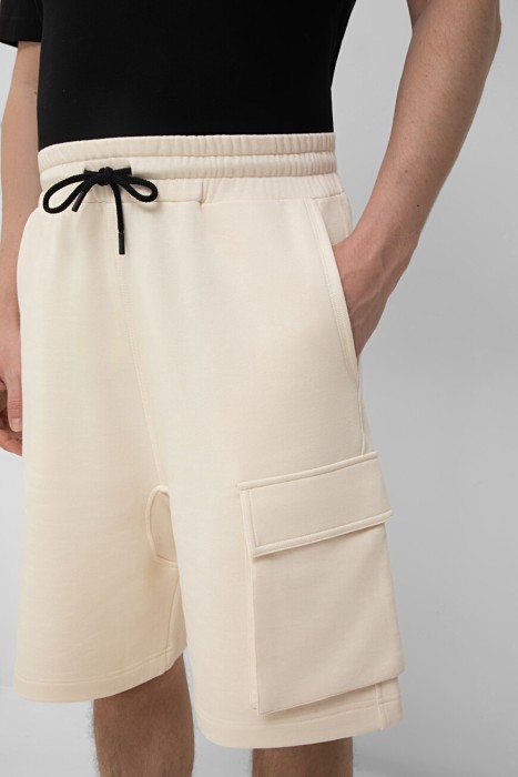 бермуды  из италии вид сбоку