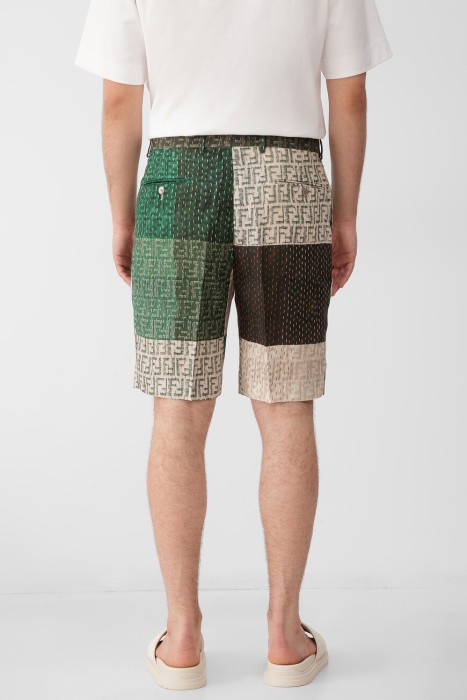 бермуды  от бренда fendi вид слева