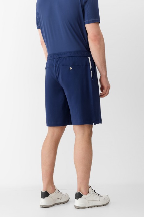 бермуды  по цене 127500 руб вид справа