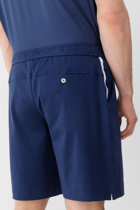 Товар синего цвета с внутренней стороны