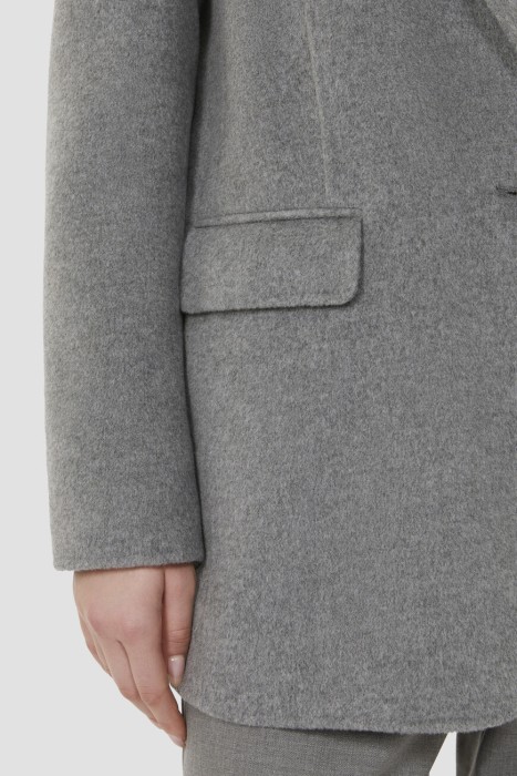 блейзер  из италии вид сбоку