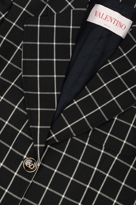 блейзер  для взрослого возраста с изнаночной стороны