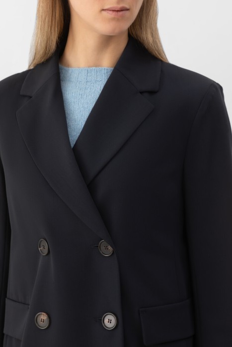 блейзер  из италии вид сбоку