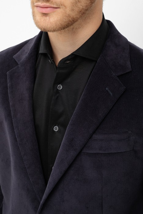 блейзер  из италии вид сбоку