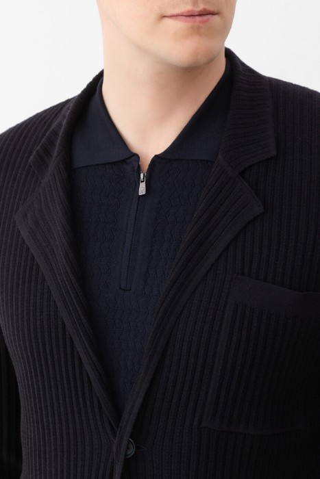 блейзер  из италии вид сбоку