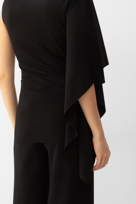 блуза  из вискозы спереди