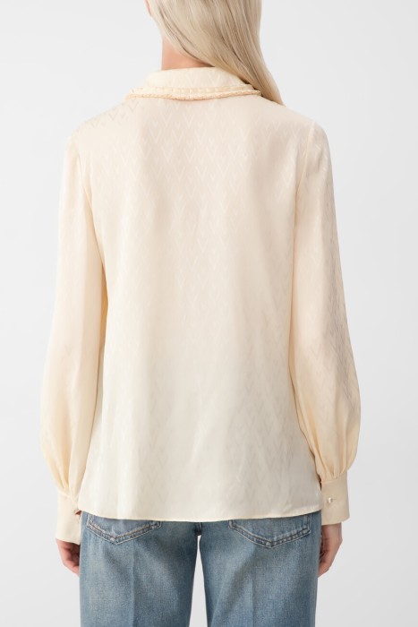 блуза  по цене 186900 руб вид справа