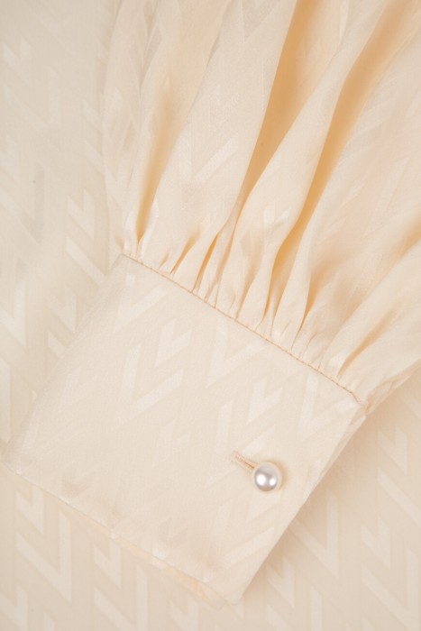 блуза  универсального стиля с лицевой стороны