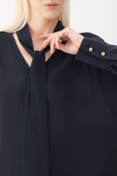 блуза  из италии вид сбоку