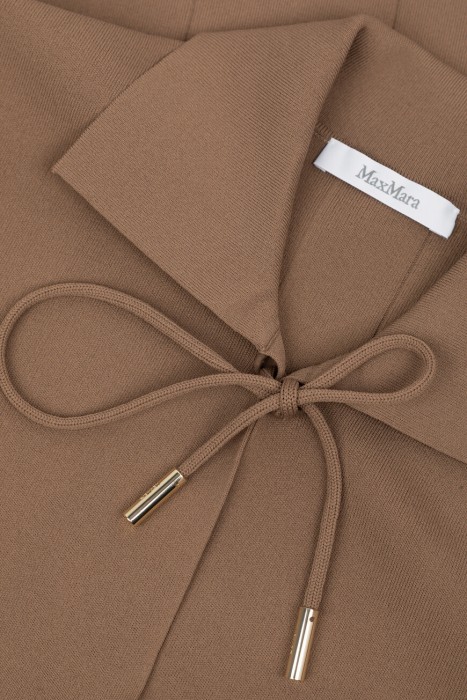 блуза  из вискозы спереди