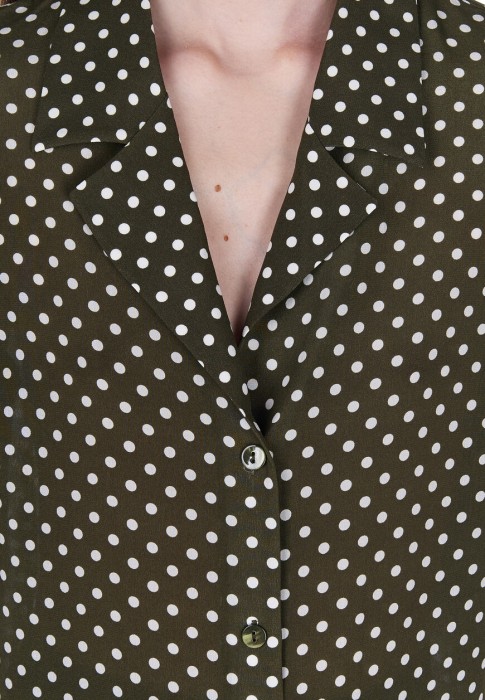 блуза  универсального стиля с лицевой стороны