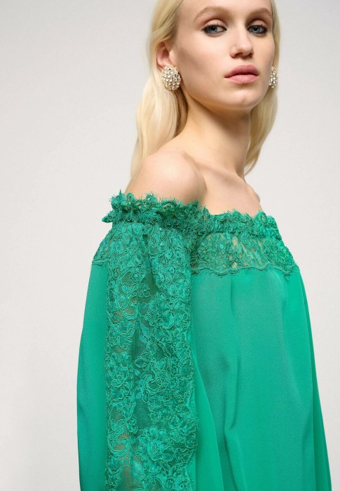 блуза  из проверенных материалов спереди