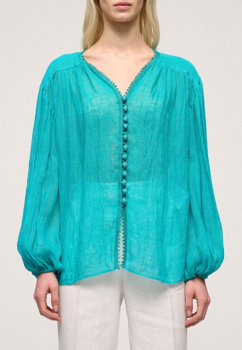 Товар зеленого цвета с внутренней стороны