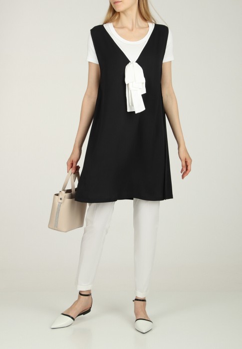 блуза  по цене 66430 руб вид справа