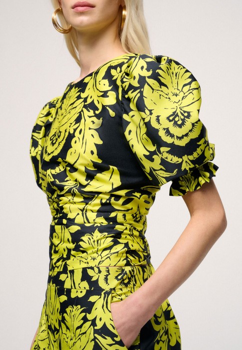 блуза  из проверенных материалов спереди