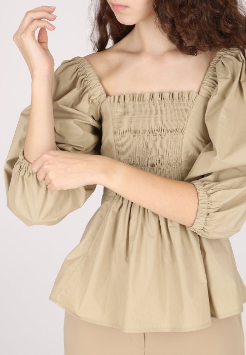 блуза  из проверенных материалов спереди