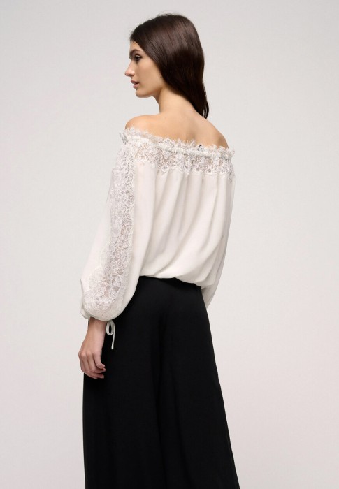 блуза  из италии вид сбоку