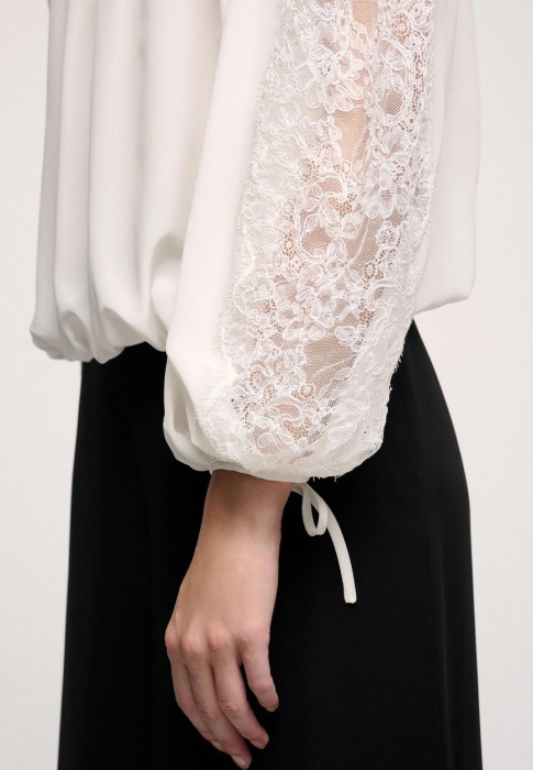 блуза  из проверенных материалов спереди