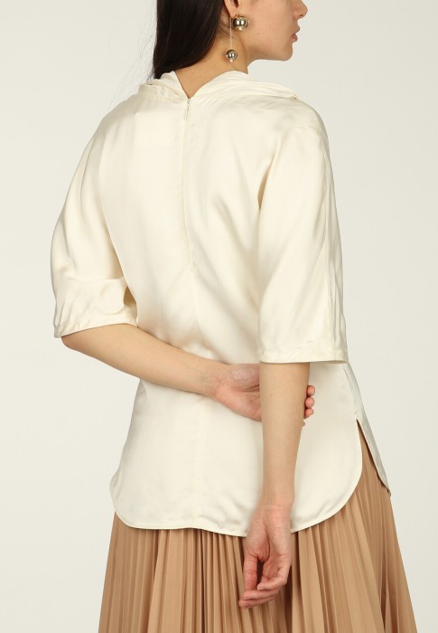 блуза  из германии вид сбоку