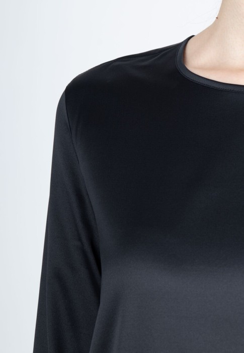 блуза  из проверенных материалов спереди