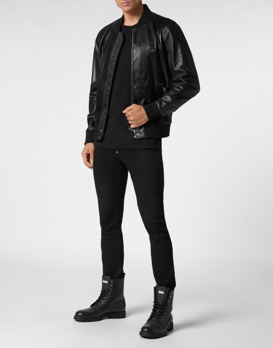 бомбер  по цене 131397 руб вид справа