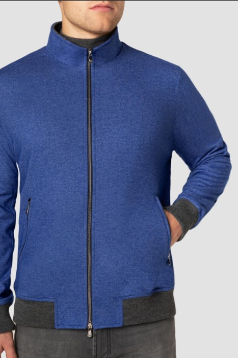 бомбер  из италии вид сбоку