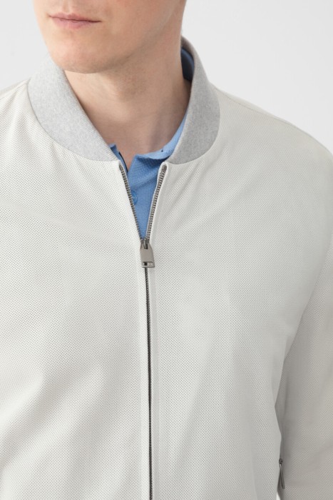 бомбер  из италии вид сбоку