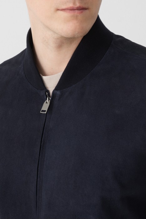 бомбер  из италии вид сбоку