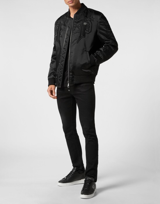 бомбер  по цене 149226 руб вид справа