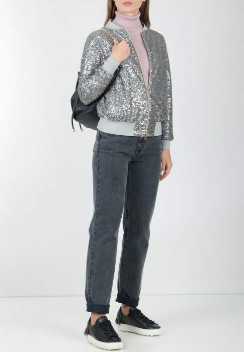 бомбер  по цене 48230 руб вид справа