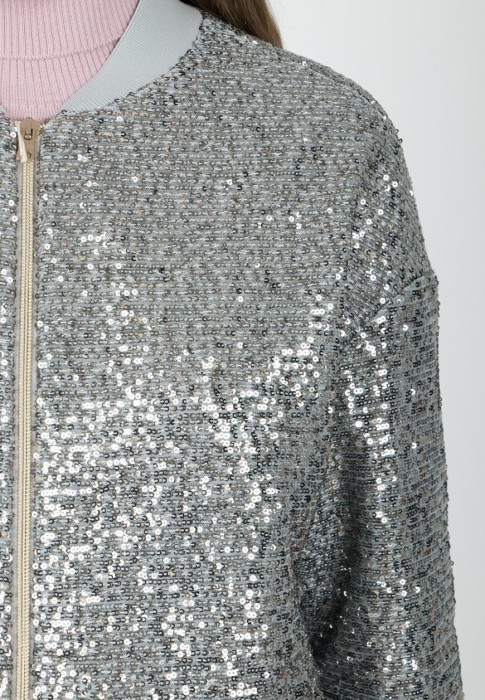 бомбер  из проверенных материалов спереди