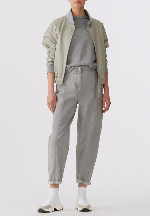 бомбер  по цене 196630 руб вид справа