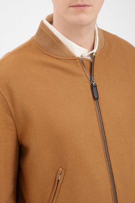 бомбер  из италии вид сбоку