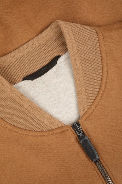 бомбер  повседневного стиля с лицевой стороны