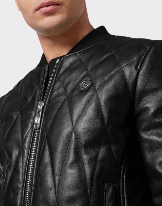 бомбер  из проверенных материалов спереди